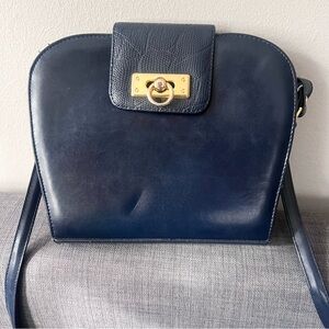 Navy blue leather vintage crossbody bag lovely design unbranded brass closure
